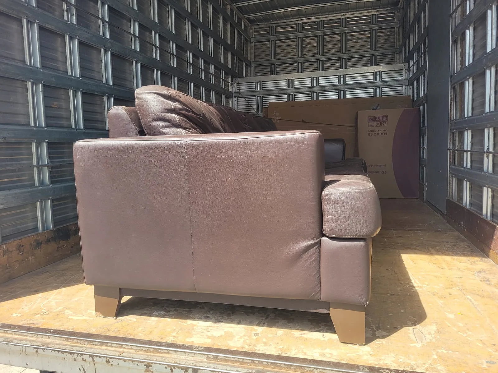 Detalhe de Sofa 3 Lugares