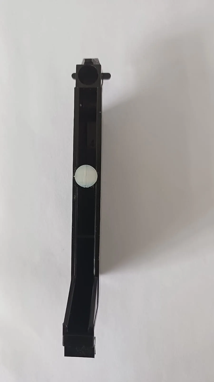 Detalhe de Tecla preta para órgão Minami ME-7100