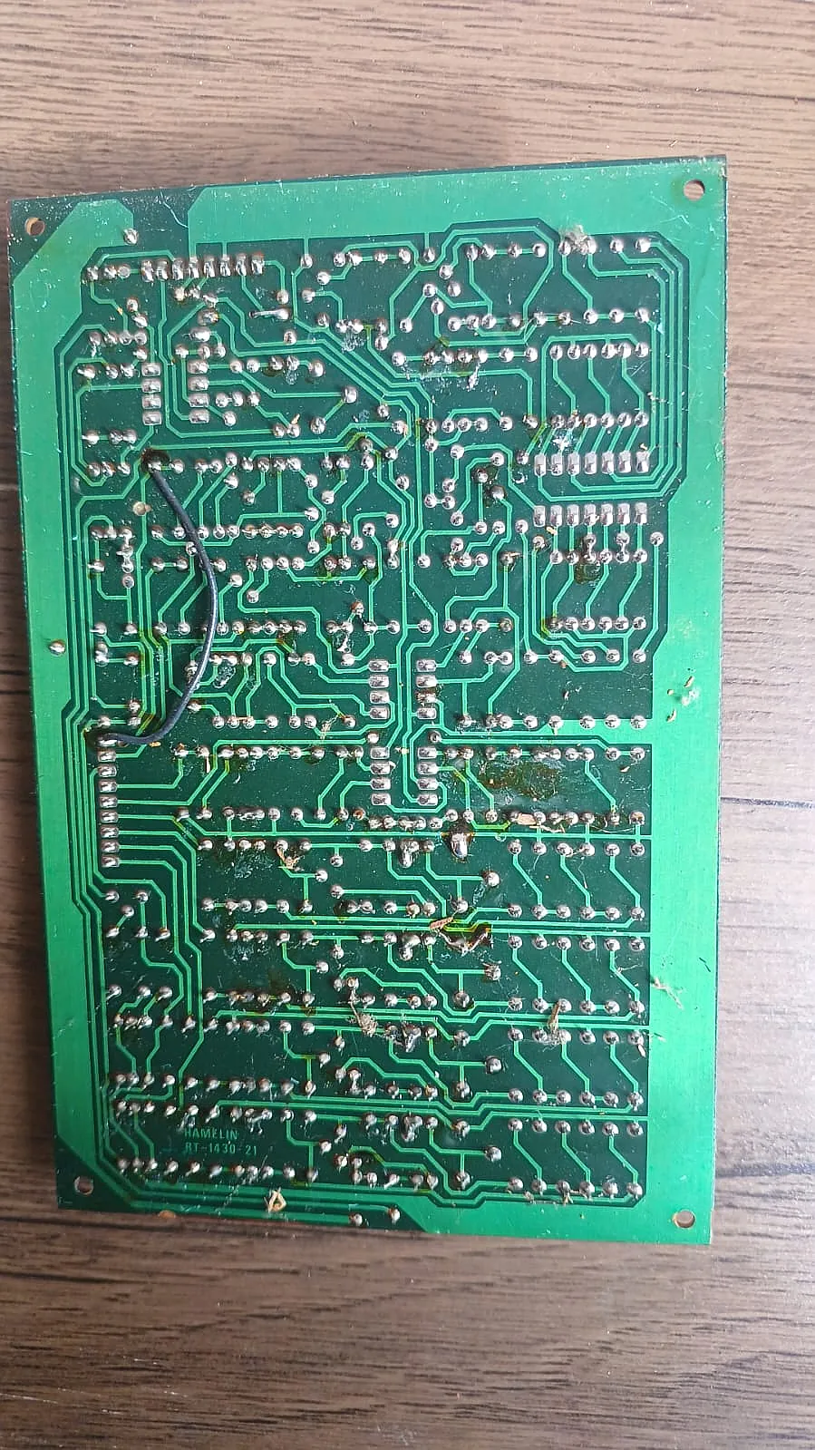 Placa Hamelin RT 1430-21 para órgão Minami ME-7100 — lado das soldas